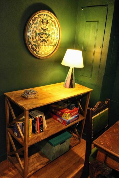 Appartement Heart Of Woodstock, 10 Min Walk To Reed, With Private Garage! à Portland Extérieur photo
